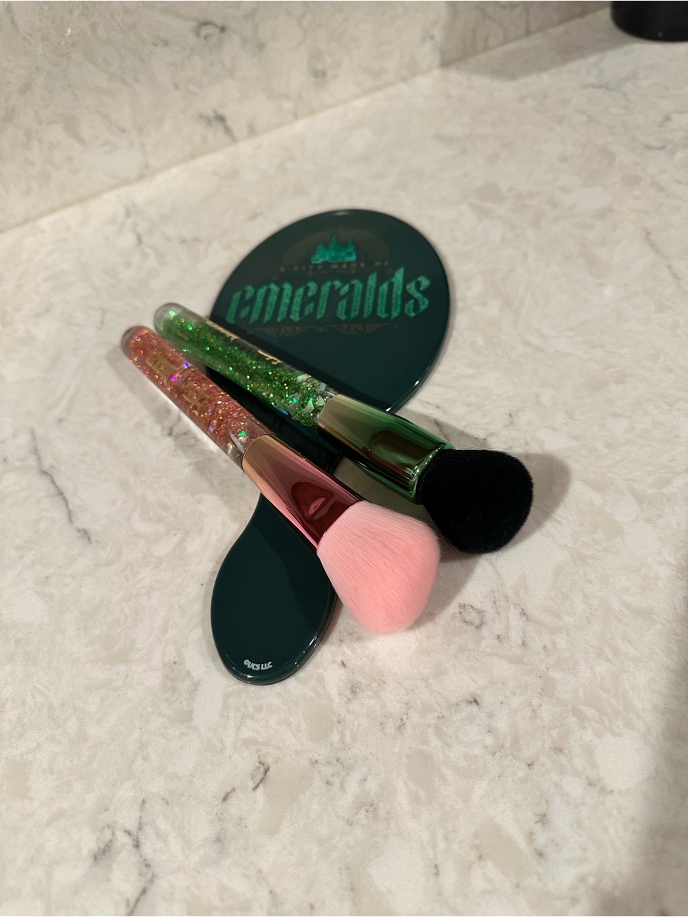 Ulta Beauty Emeralds Glitter Handle Brush Duo — Pink & Black Bristles